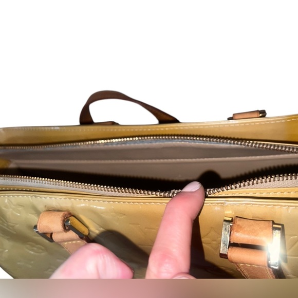 {EUC Louis Vuitton Monogram Vernis Large Columbus Tote Bag in Yellow LM0061} - Picture 11 of 15
